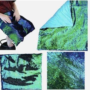 Iridescent Mermaid Turquoise Blue Sequin Throw Blanket Fairycore Fleece Soft